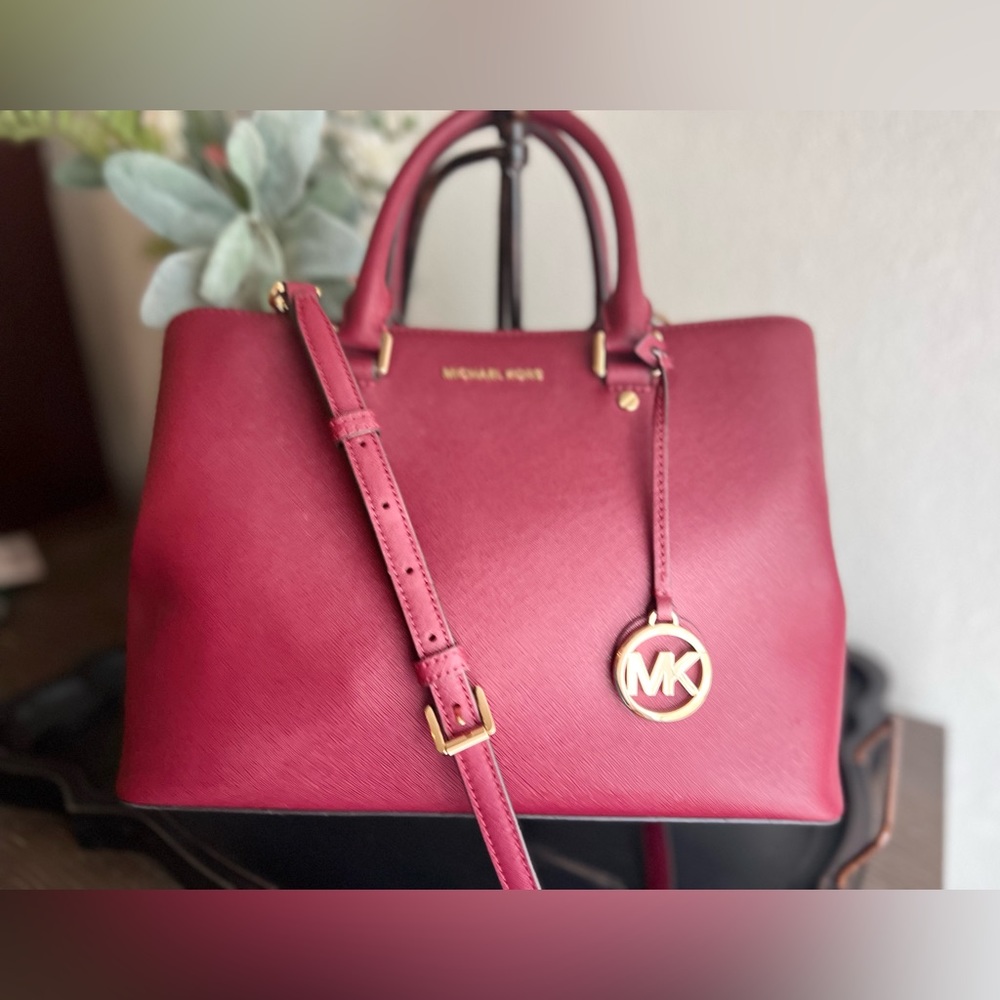 Michael Kors Medium Sutton Satchel Purse